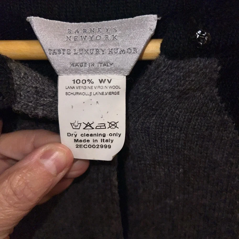 Barneys New York Sweater with Gray Diamond Front - Picture 5 of 5